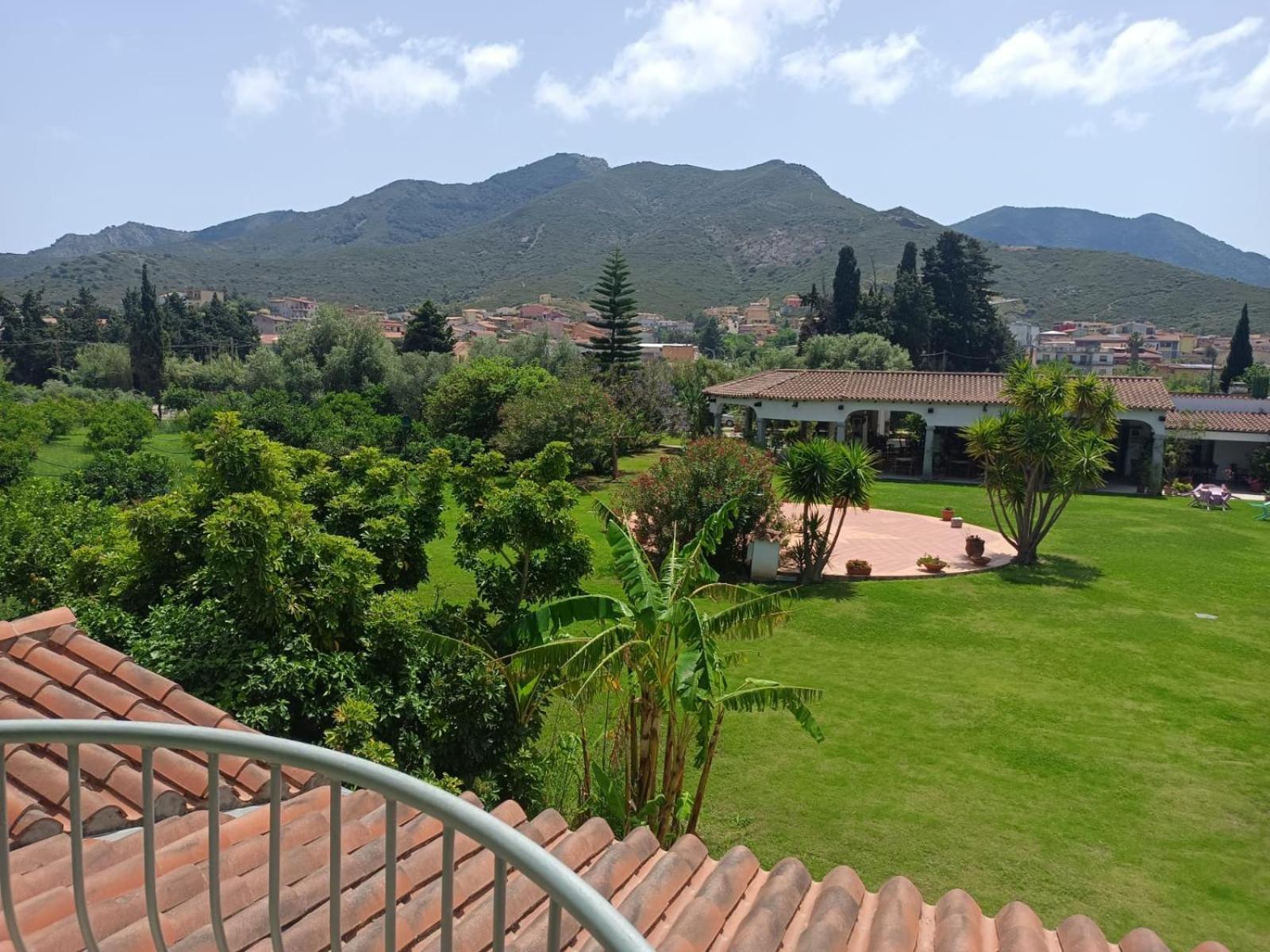 Hotel Domu Incantada Муравера Екстер'єр фото