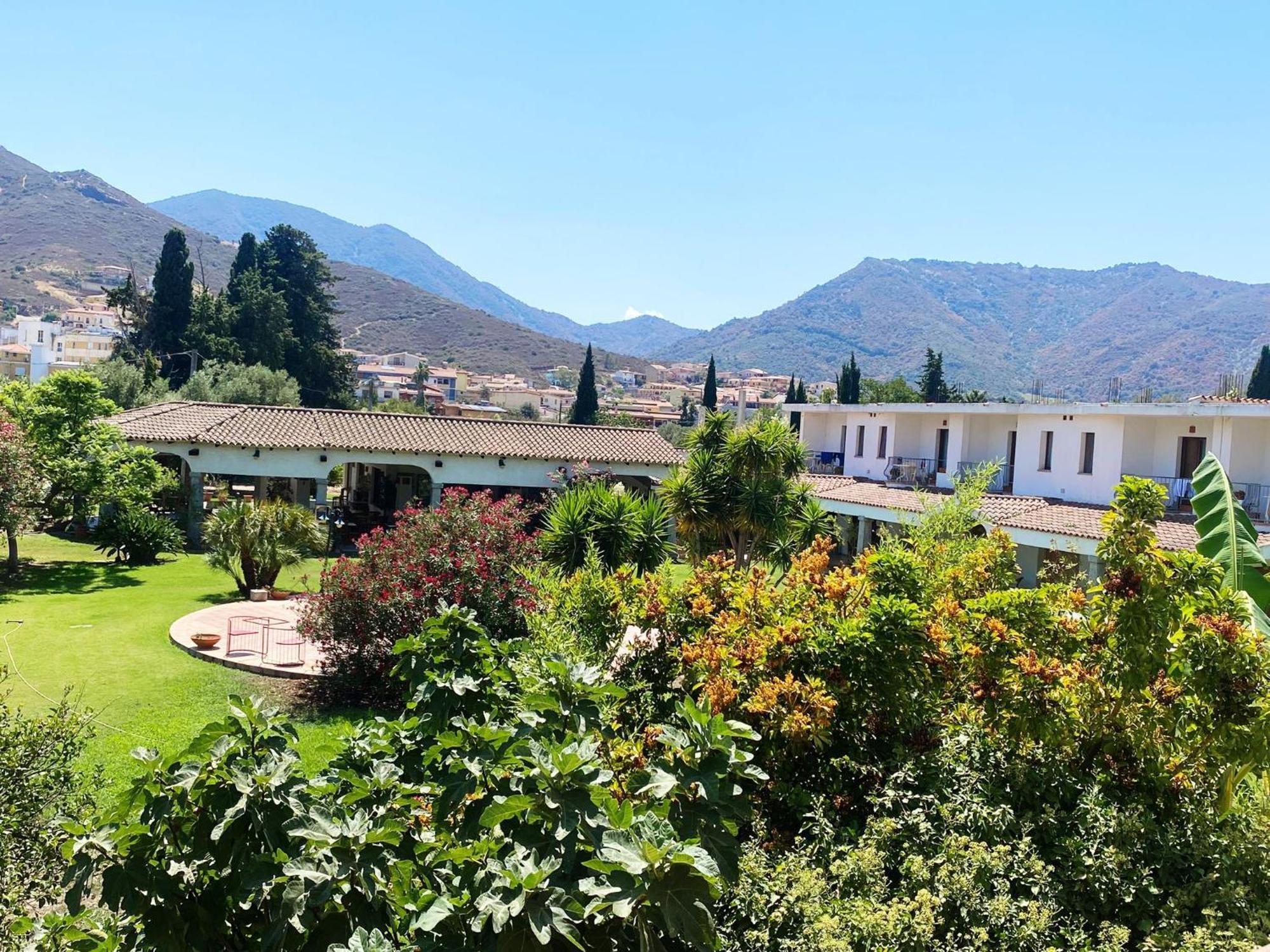 Hotel Domu Incantada Муравера Екстер'єр фото