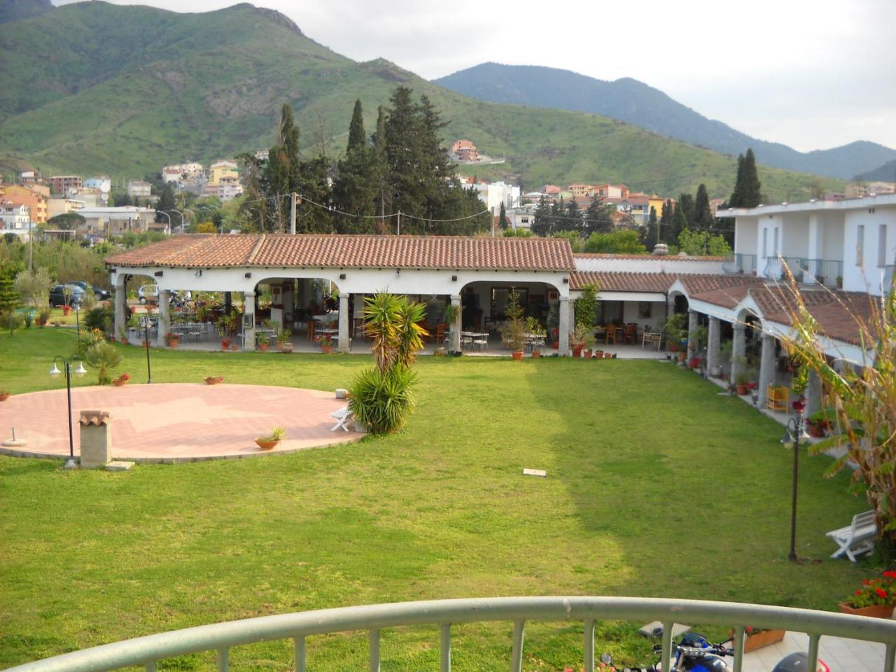 Hotel Domu Incantada Муравера Екстер'єр фото